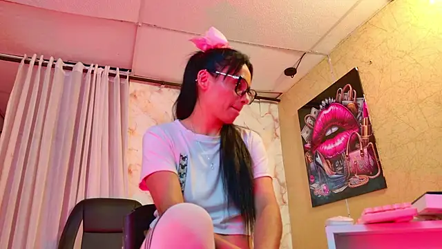 QueenSallyDesire webcam