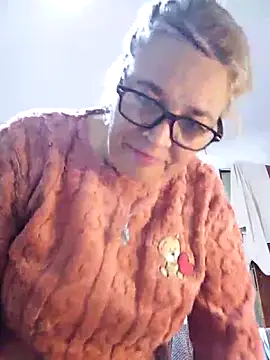 momismilf544 webcam