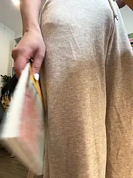 secretly_masturbating live show