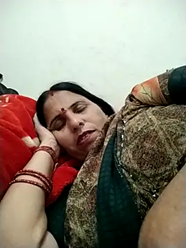 Webcam Model (Hot_liya54)  is live.Free join now!