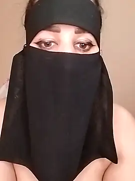 miss_dou3ae (F milf) - سيارة