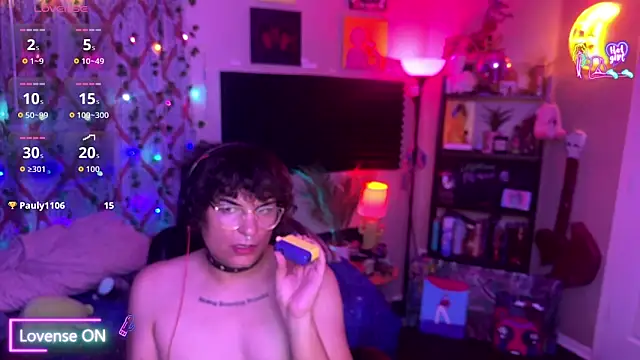 Model: lobotomyprincess