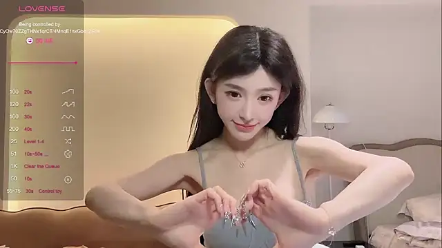 美女kiki-12在线直播