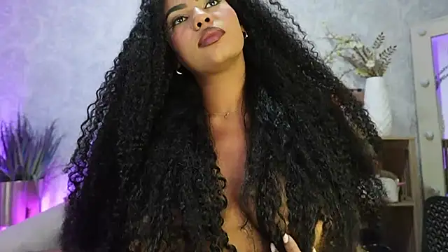 HOTBLACKANDWHITE2 webcam