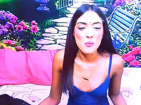 IndianPretty14u2Luv webcam