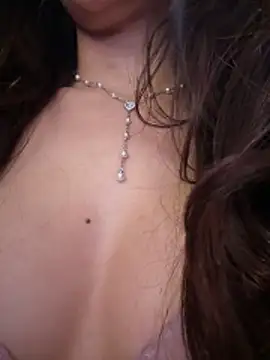 michelleferry_ (F young) - spank ass/nalgadas x10 🍑