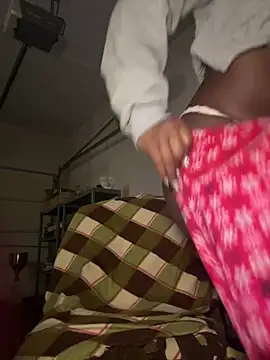 thechocolatepeach webcam