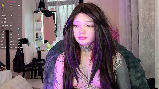 lein_bone (F teen) - Squirt