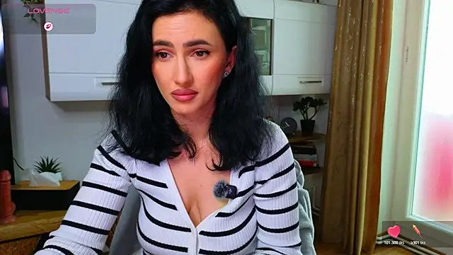 yourdesiree_ (F young) - Get me naked