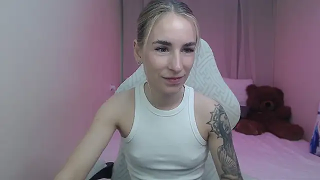 DeboraHorny webcam