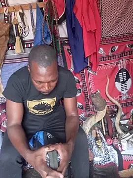 manpower012 (Ask my age) - To buy a house