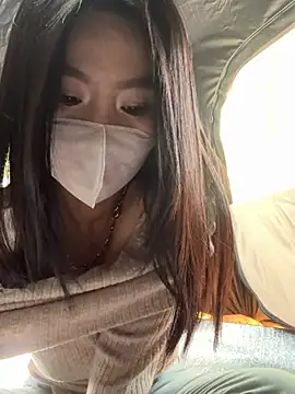 美女feifei-love在线直播