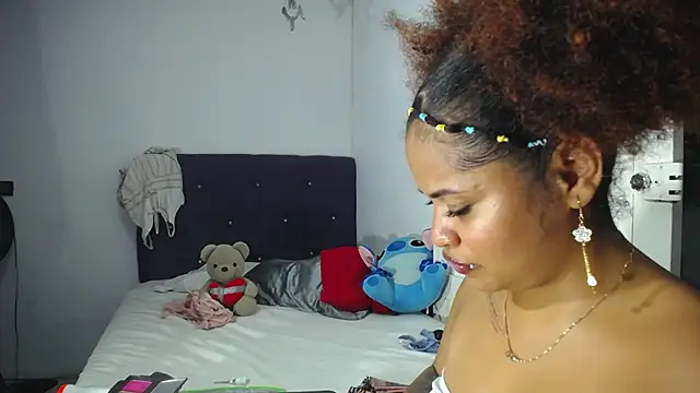 Squirter_pussybomb webcam