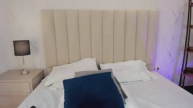 LilithHarperr_ webcam