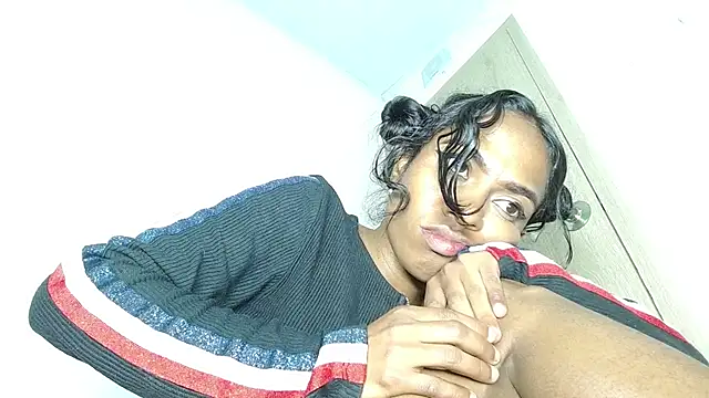 avaleri_cherry webcam