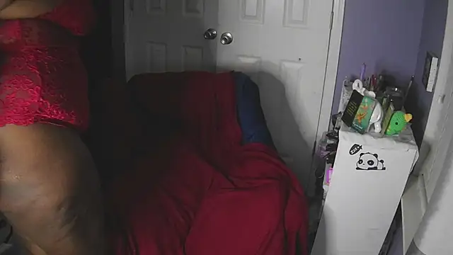 UriUniverse69 webcam