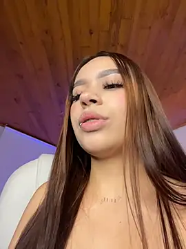 Karina16_pink webcam