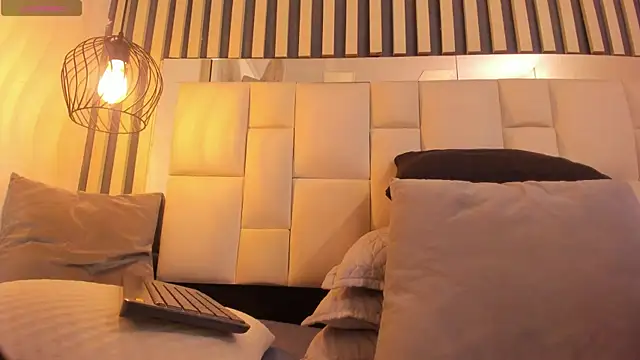 camila__herrera webcam