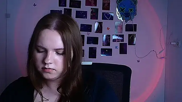 Kitty_Mia_Kitty webcam