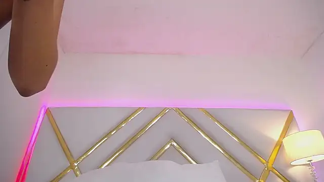 laila_stilwiills webcam