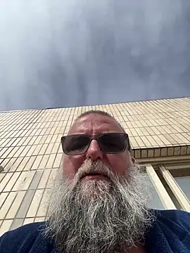 noitelivre (M mature) - Get naked