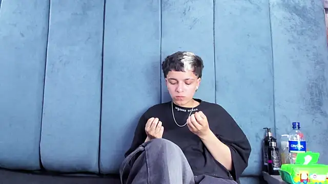 Megan_Thompson_ webcam