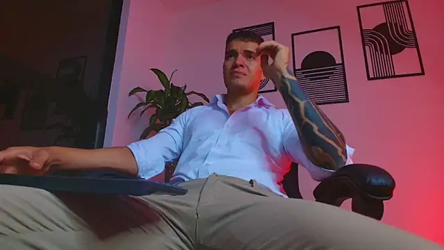 ALPHA_DOMINUS_ webcam