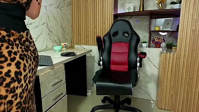 MissEscarleth webcam