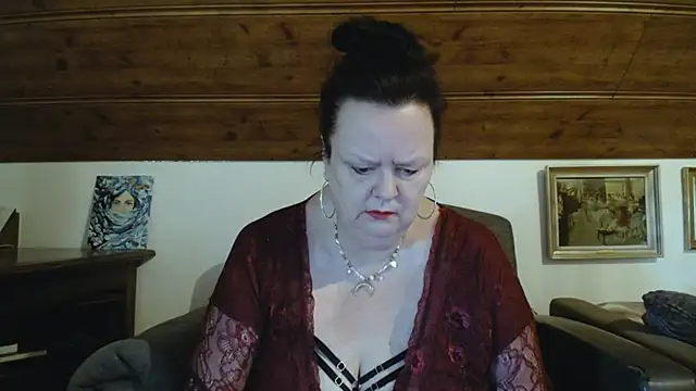 TiffanyMature webcam