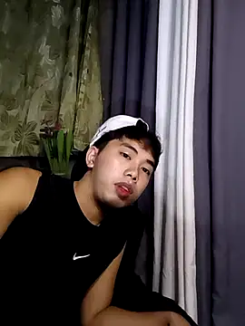 urnaugthy_jndxzz (M twink) - undress me🥺