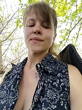 astiSWEET live sex cam