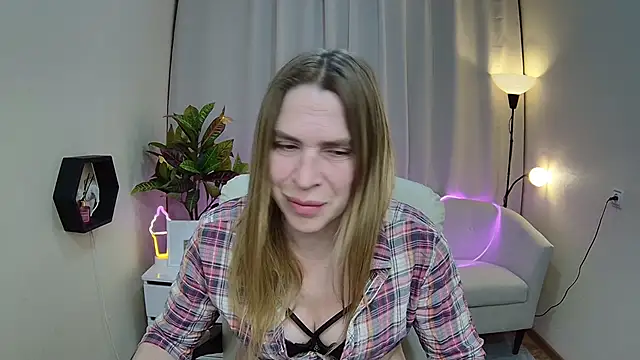 TessaDaybreak webcam