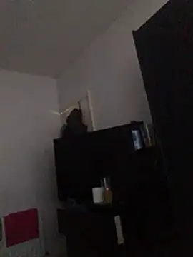 Naughtyguy737 webcam