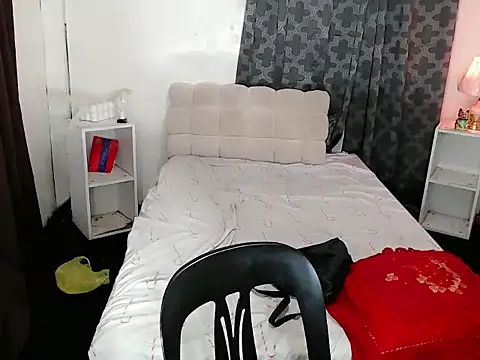 peachyy_sparkle webcam