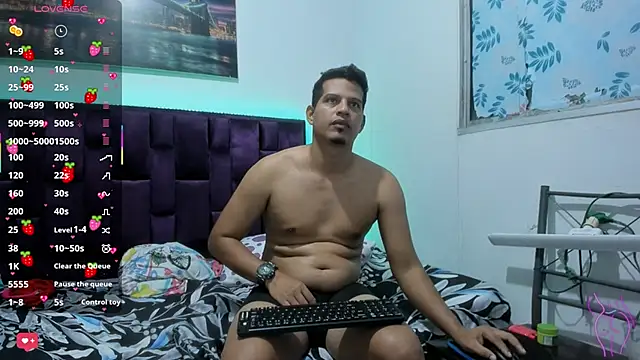 Chaarlotte_Foxx webcam