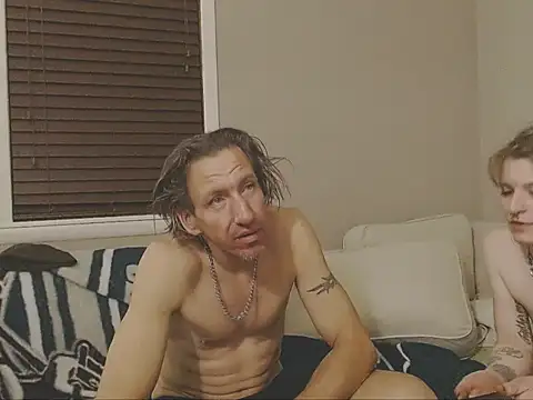 studlyhardwoodd webcam