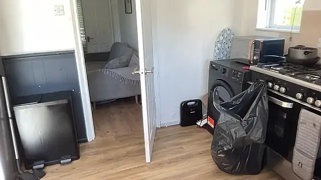 Bustyblondebabe32 webcam