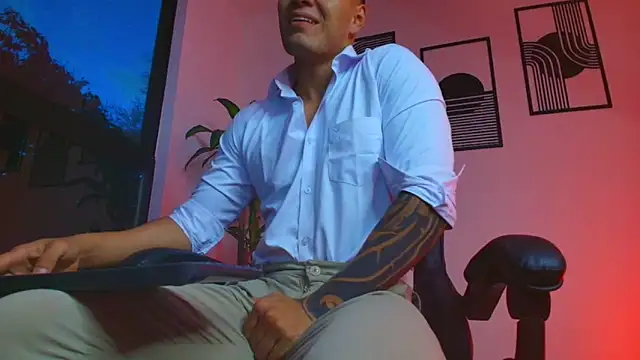 ALPHA_DOMINUS_ webcam