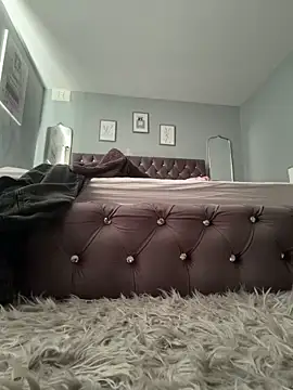 Webcam Model (BeeMay22)  is live.Free join now!