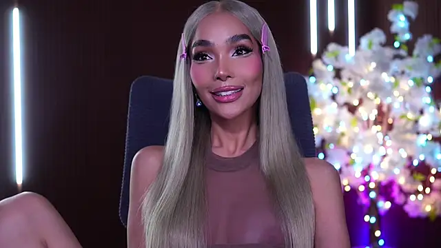 xxforyoureyesonlyxx webcam