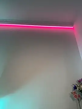 ScarletFlameee webcam