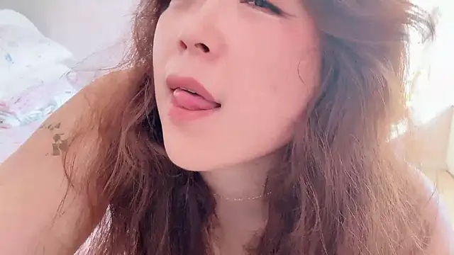 美女Z30966903S在线直播