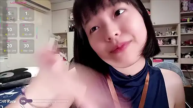 87wawa (F young) - 羞恥的上班族被脫掉內褲露出屁股給同事看