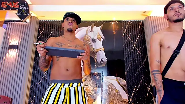 the_knights_of_the_night_ webcam