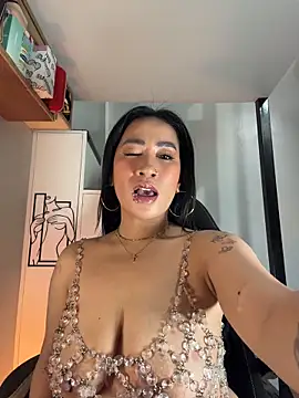 AsianMilfSheryl webcam