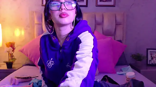 isabellarossi - IsabellaRossi's free webcam - UK Sex Cams