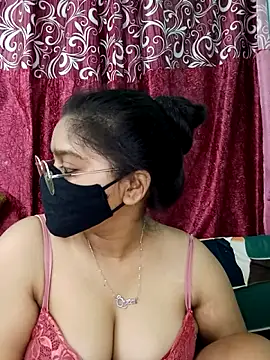 Webcam Model (Jasmine_jaaan)  is live.Free join now!