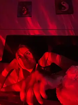 SweetHushviolet webcam