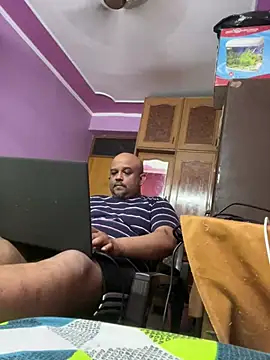 Dick_6inches_Delhi webcam