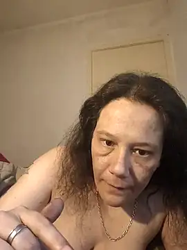 zeousseelphie - Zeousseelphie's free webcam - UK Sex Cams